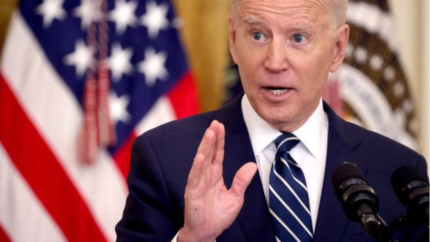 Biden al presidente Zelensky: conseguiremos la condena internacional y habrá severas sanciones a Rusia