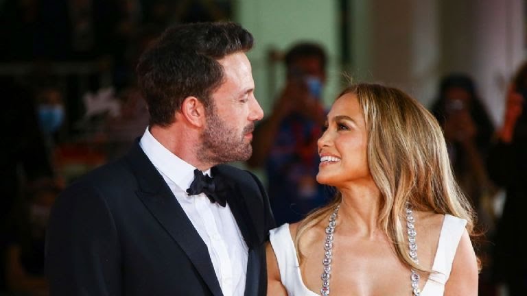 VIDEO | Ben Affleck da romántico regalo a JLo por San Valentín
