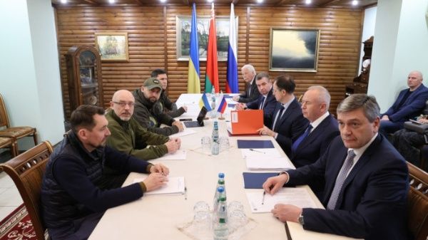 Tercera mesa de negociaciones entre Rusia y Ucrania concluyó sin avances