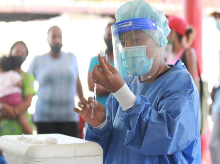 Se registraron 135 nuevos casos de covid-19 este domingo