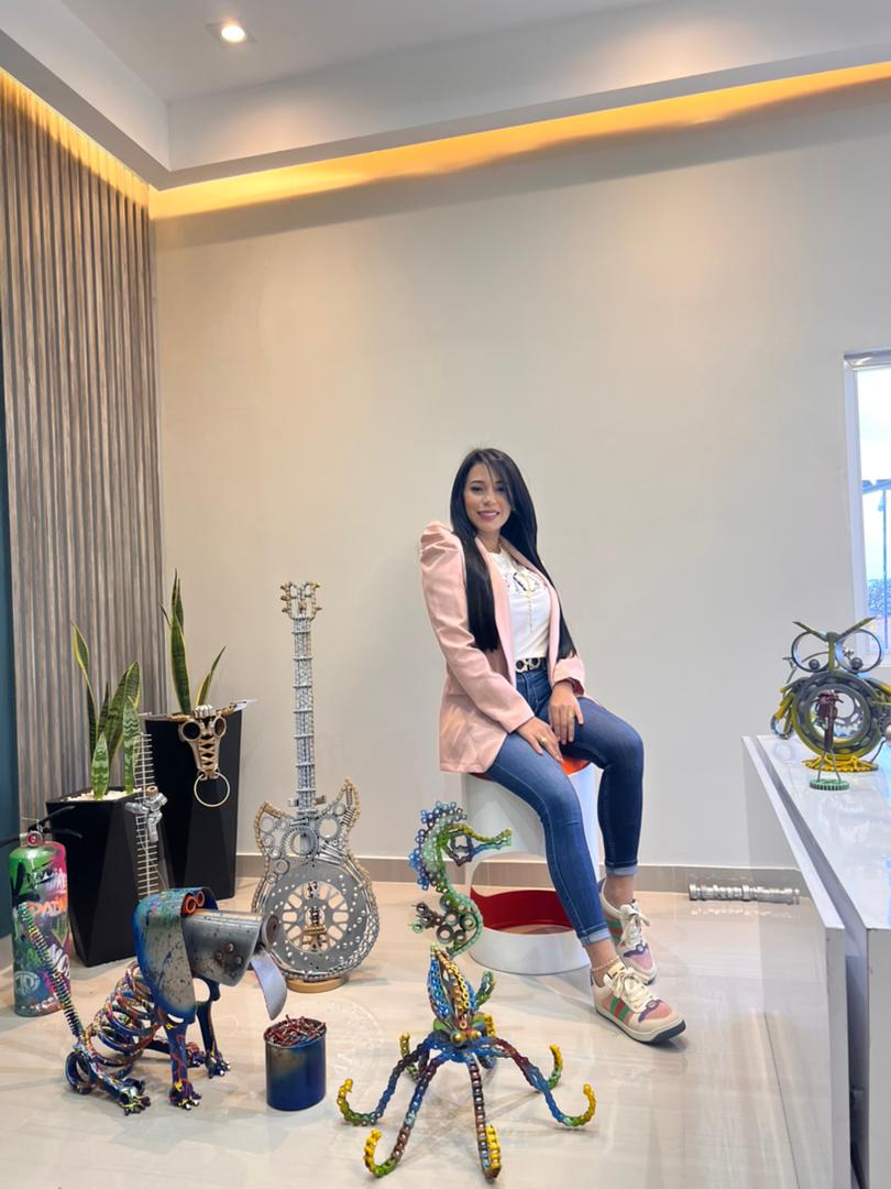 Mujer Emprende | Efrannis Borja: esfuerzo, dedicación y empatía, objetivos claves para la superación