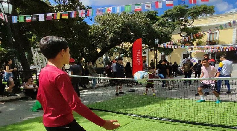 Super BigoteFest es inaugurado en Caracas
