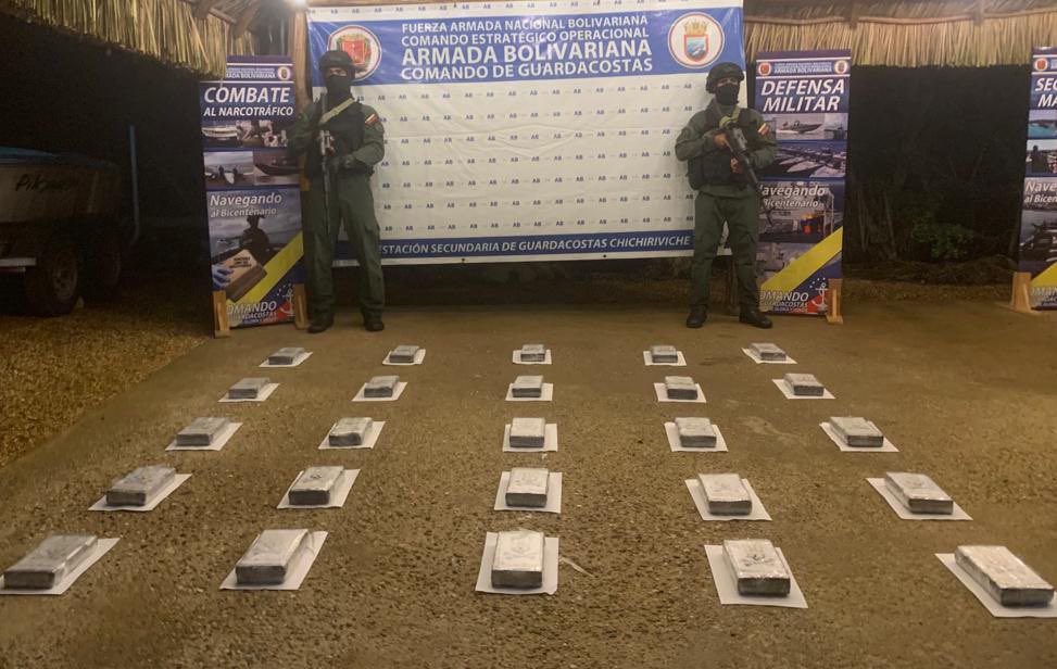 La FANB incautó 25 panelas de cocaína en Falcón