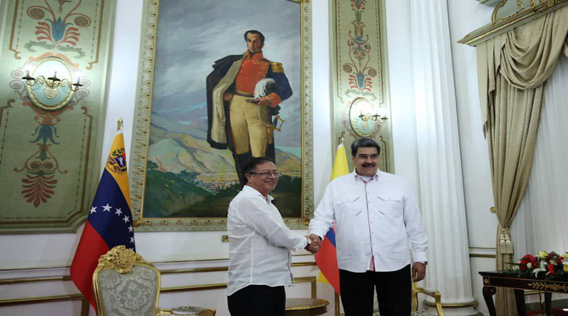 Nicolás Maduro recibió en Miraflores a su homólogo colombiano Gustavo Petro