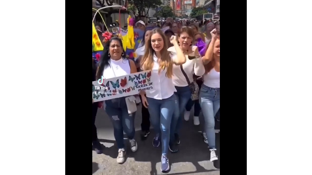 «La marcha de las mariposas» se realizó en Caracas por una vida libre de violencia contra la mujer