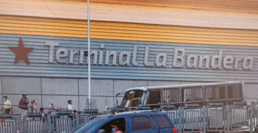 Dos adolescentes son rescatados de una red de trata de personas en el terminal La Bandera
