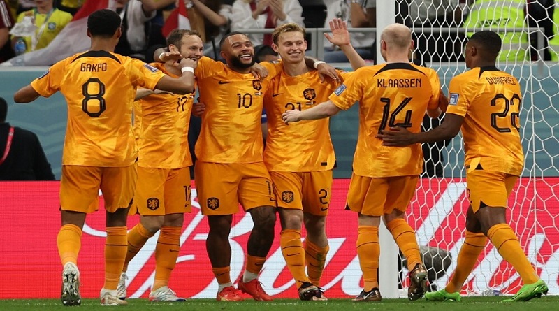 Países Bajos clasifica a los octavos de final tras vencer 2-0 a Catar