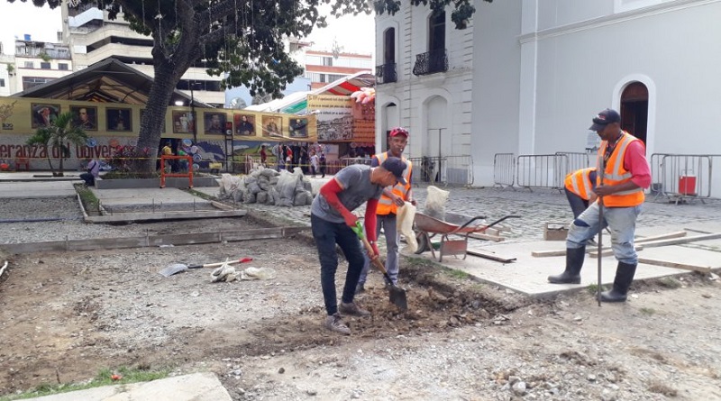 Avanza recuperación de la Plaza San Jacinto en Caracas