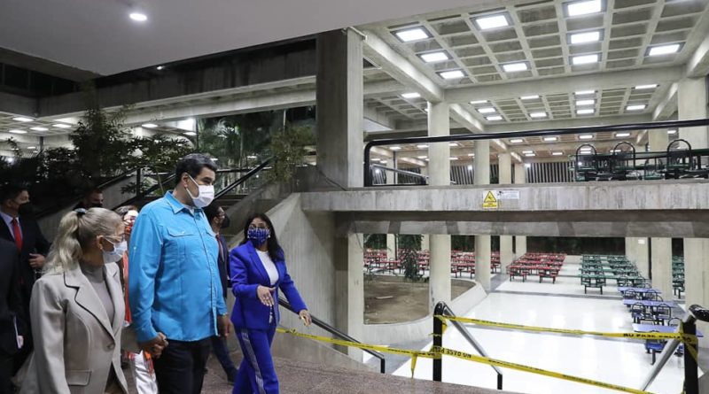 Presidente Maduro destacó recuperación de los espacios de la UCV