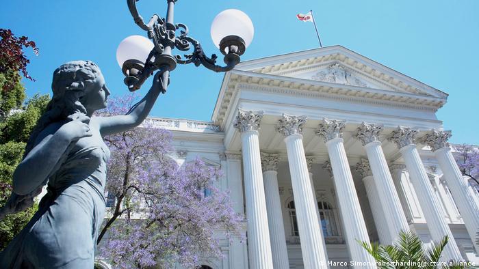 Chile | Aprobaron comisión que redactará borrador de Constitución