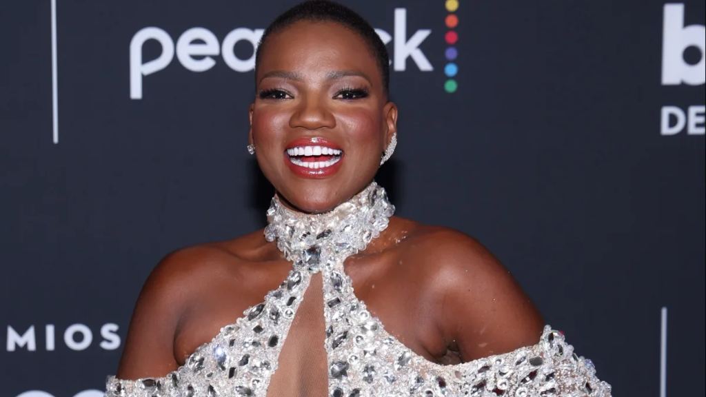 Chiky Bombom dió a conocer el inspirador motivo por el cual rapó su cabello