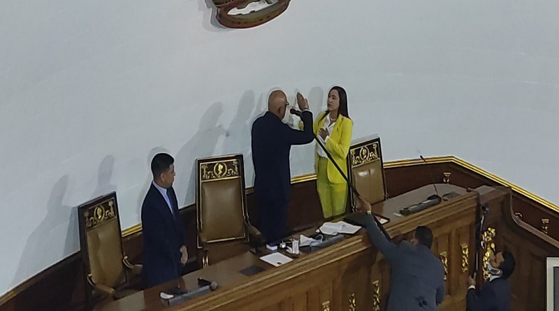Juramentan a América Pérez como segunda vicepresidenta de la AN para periodo 2023-2024