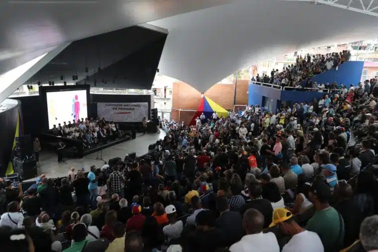 Líderes políticos de oposición confirmaron y respaldaron su participación para las primarias