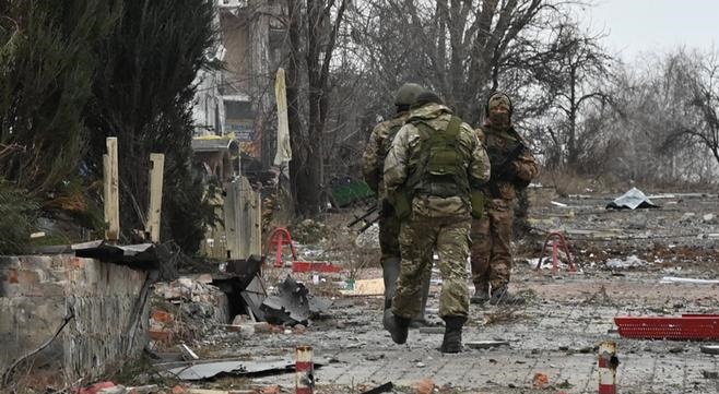Mercenarios rusos afirman haber tomado la ciudad ucraniana de Krasna Hora