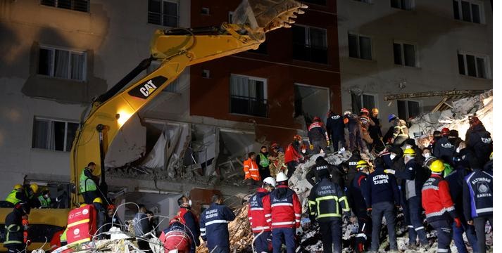 Fallecidos por terremotos en Siria y Turquía asciende a 47.000