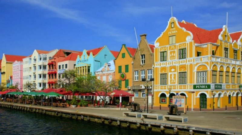 Venezuela ratifica cronograma de reactivación del tránsito aéreo y marítimo con Países Bajos