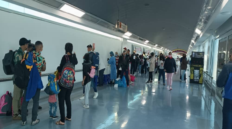 Retornan de Ecuador al país más de 90 connacionales con Plan Vuelta a la Patria