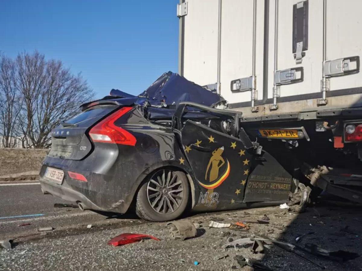 Miss Bélgica 2022 sufrió accidente vial y se encuentra en estado grave