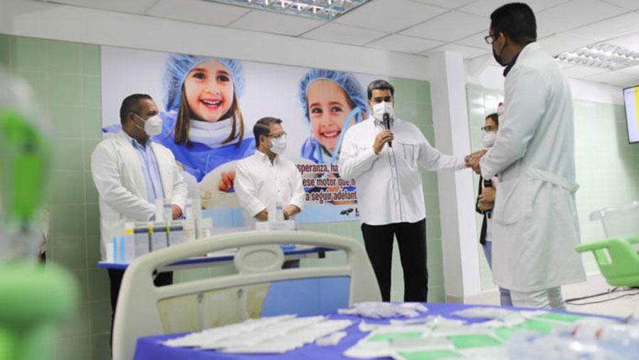 Presidente Nicolás Maduro entregó 49 centros de salud en el país