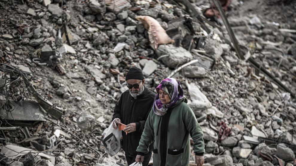 Número de víctimas mortales del terremoto de Turquía supera ya las 43.500
