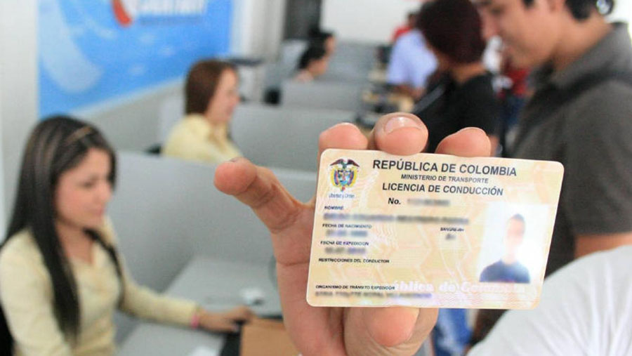 Venezolanos con PPT pueden tramitar licencia de conducir en Colombia