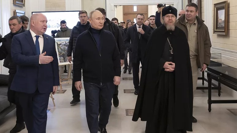 Putin visita Crimea con motivo del noveno aniversario de la anexión
