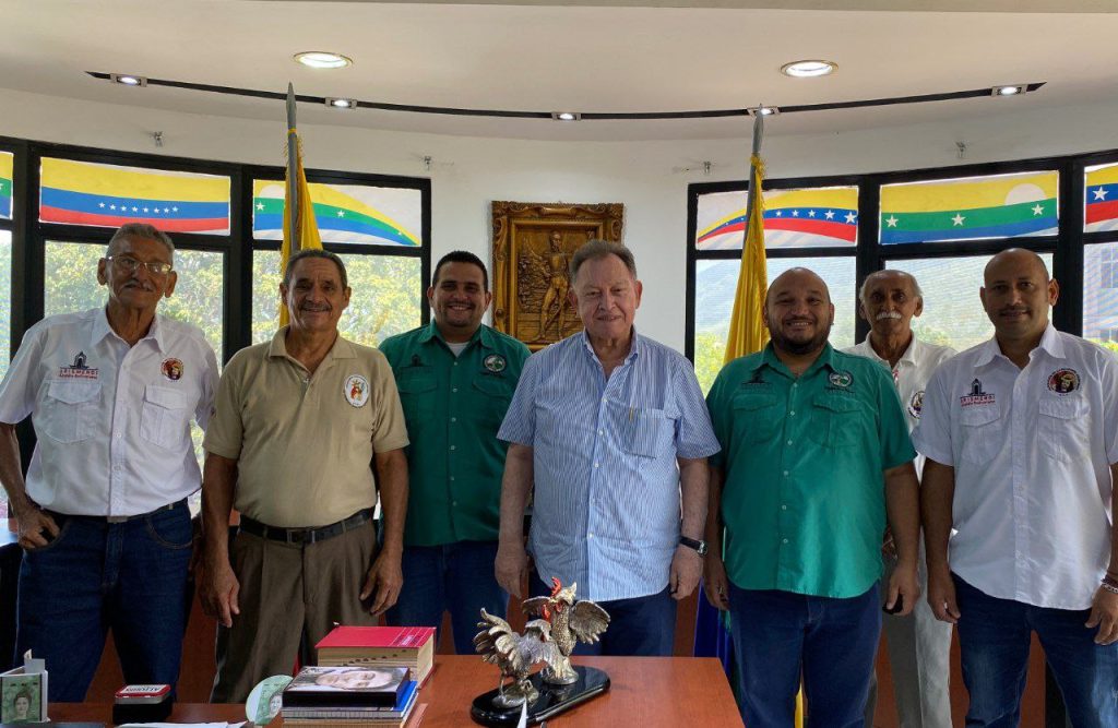 Gobernador de Nueva Esparta ofrece apoyo a palmeros y cargadores asuntinos