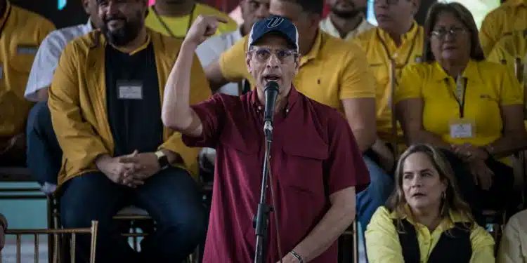 Capriles en contra de privatizar PDVSA: «El petróleo es del pueblo»