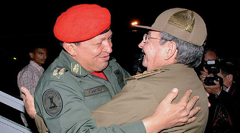 Raúl Castro arribó a Venezuela para conmemorar 10º aniversario de la siembra de Hugo Chávez