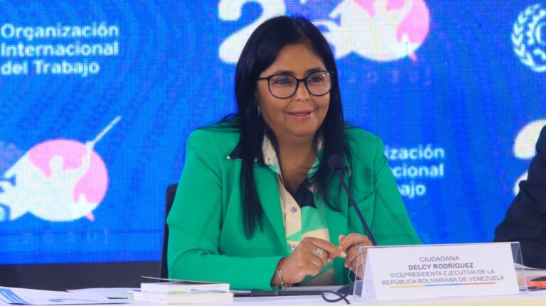 Delcy Rodríguez insta a avanzar con la pedagogía productiva en los centros educativos
