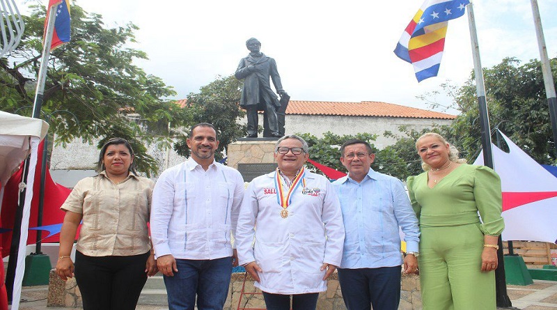 En sesión conjunta del Poder Legislativo de La Guaira destacan labor de los médicos en su día