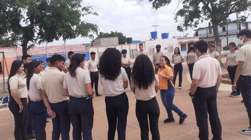 Protección Civil prepara a estudiantes y docentes en Falcón para el ejercicio Caribe Wave 2023