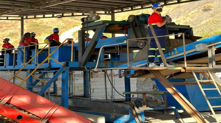 Activan planta de reciclaje para desechos sólidos en el Distrito Capital