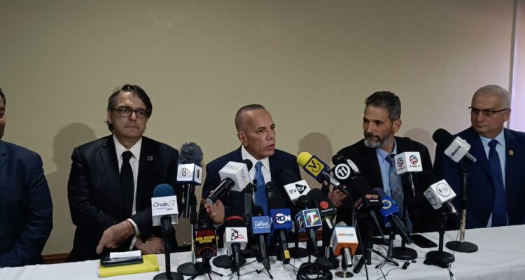 Gobernador Manuel Rosales acompañó a las directivas nacional y regional de Fedecámaras