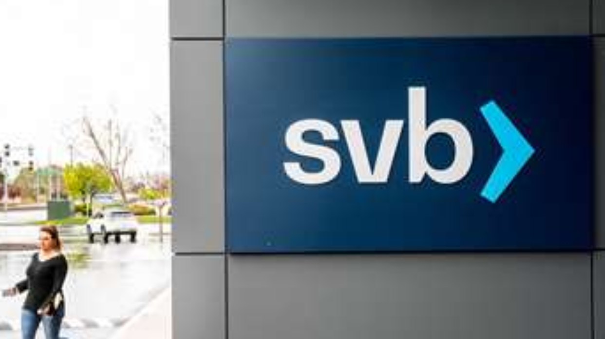 Banco HSBC compra sucursal británica del banco californiano en quiebra Silicon Valley Bank