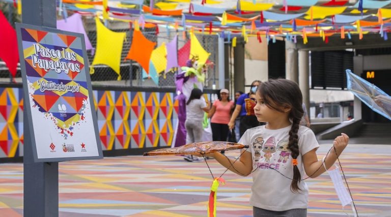 Alcaldía de Caracas inauguró Paseo Los Papagayos “Cultivando Amor” en Bellas Artes