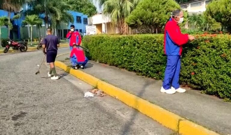 Bricomiles recuperan 13.000 consultorios populares en todo el país