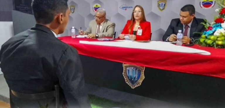 Instalan Panel de Ascenso de Detective Agregado a Detective Jefe en Cabimas