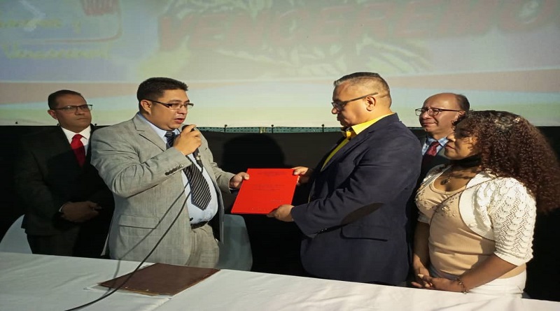 Entregan Memoria y Cuenta 2022 del Concejo Municipal de Caracas