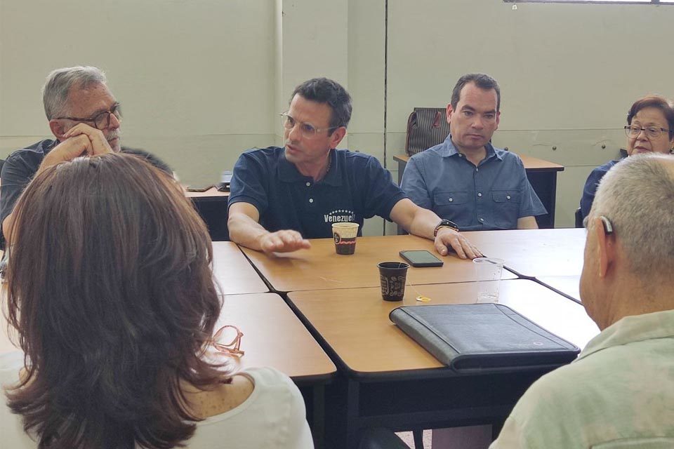 Henrique Capriles: Decir que el CNE puede decidir en las primarias es una mentira