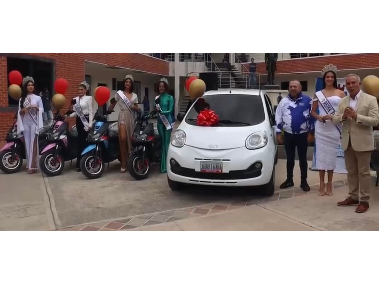 Gobernación del Táchira entregó premios a las ganadoras de la FISS 2023