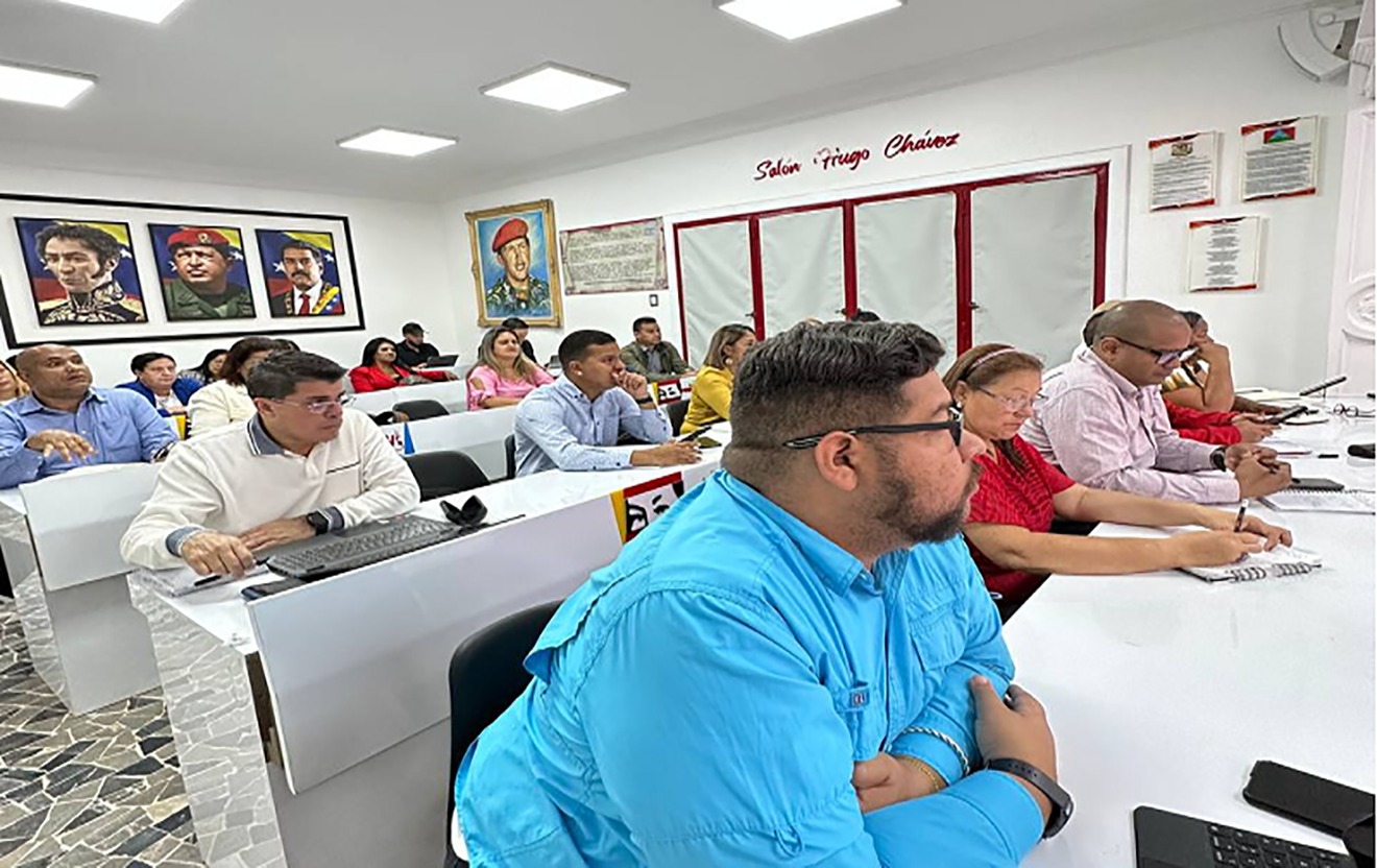 PSUV Caracas evalúa y planifica beneficios del pueblo