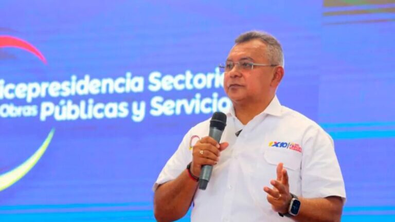 Entregan siete obras para mejorar servicios públicos en Barinas