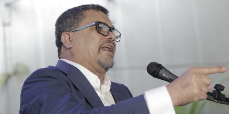 Candidato Benjamín Rausseo designó a Pilarica de Romero para discutir el programa común con los demás candidatos a las primarias