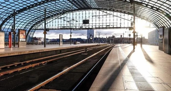 ¡Alemania paralizada! Trabajadores exigen aumentos salariales