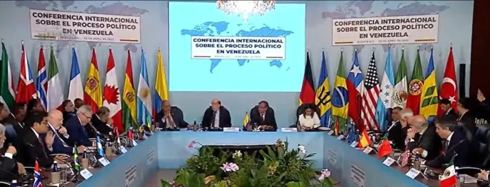 Presidente de Colombia insiste en que se levanten las sanciones en contra de Venezuela