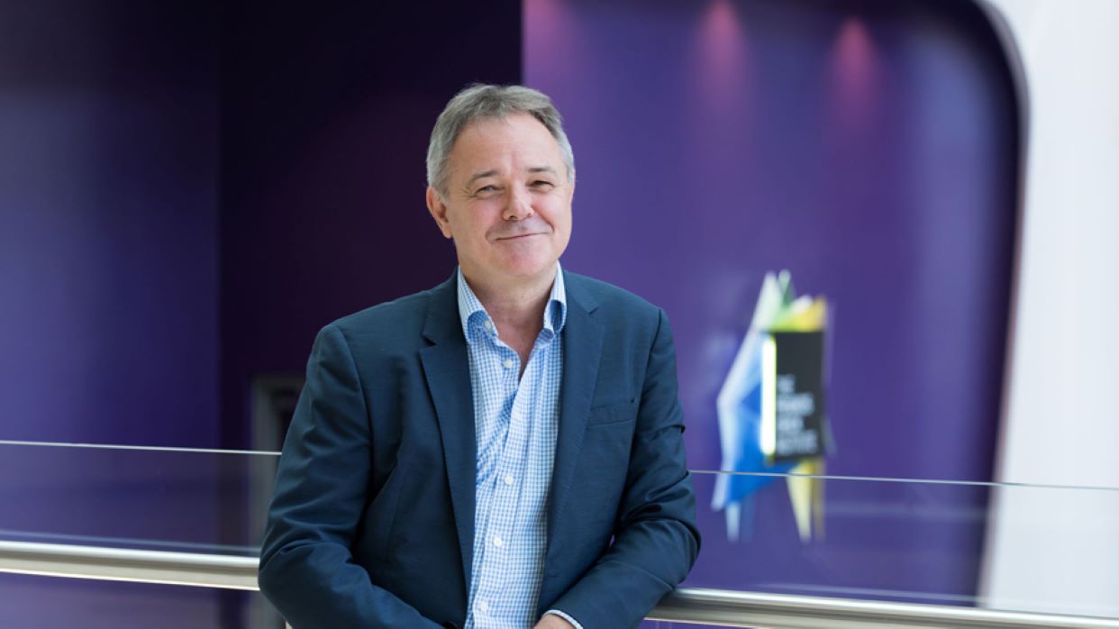 La OMS nombró al británico Jeremy Farrar como jefe científico del organismo