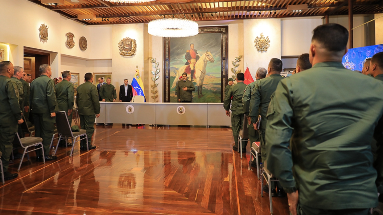 El Pdte. Nicolás Maduro se reunió con el Estado Mayor Superior de la FANB para analizar los avances en sus gestiones