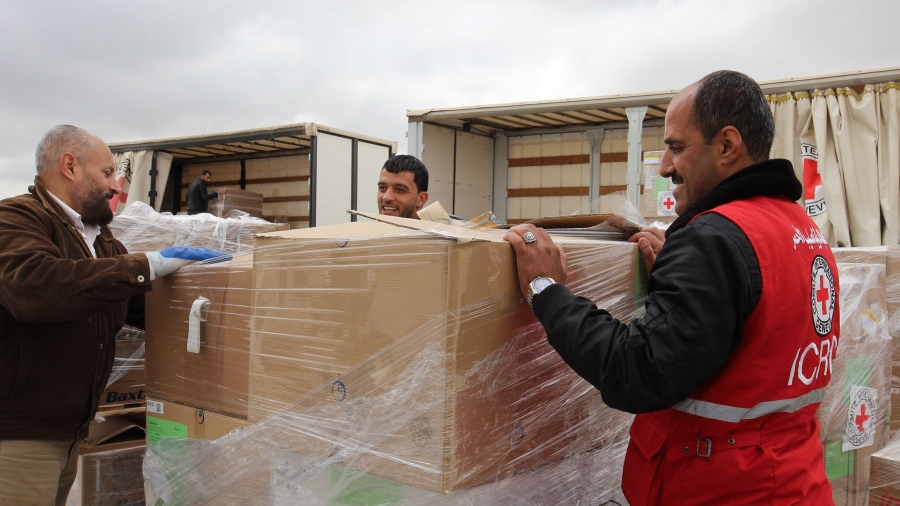 Primer avión de ayuda humanitaria llegó a Sudán