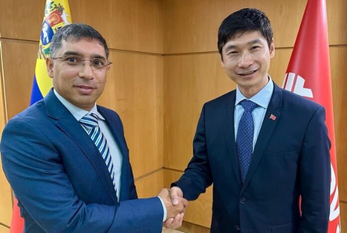 Tellechea se reunió con el embajador de China para potenciar la colaboración petrolera
